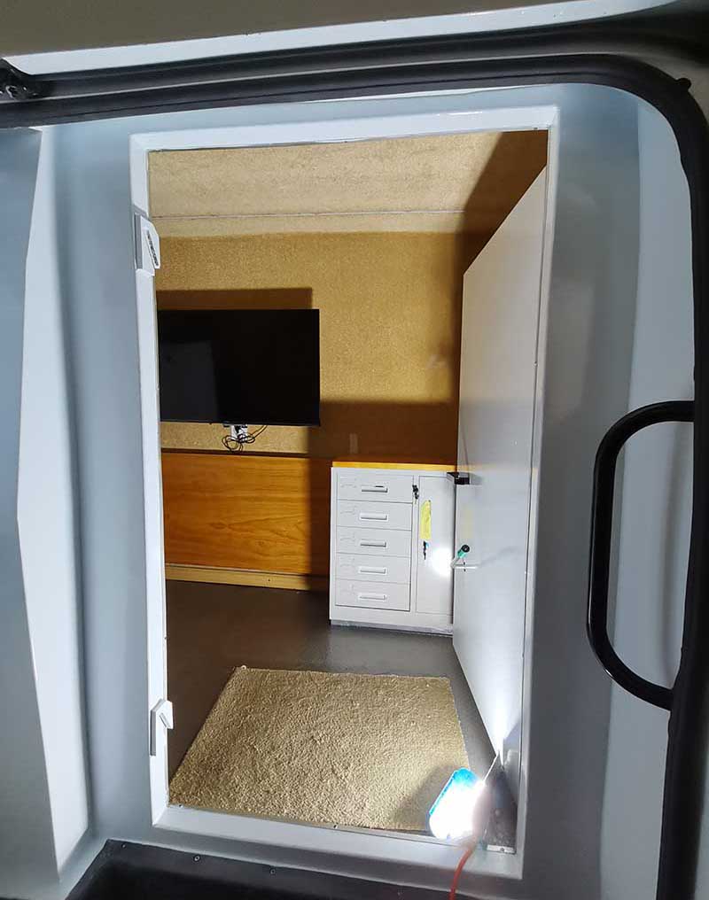 車載草莓APP在线观看看黄